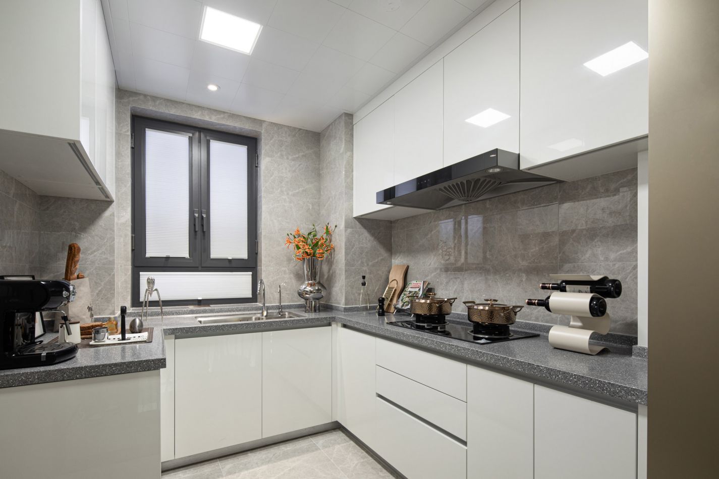 尊龙集团 (中国区)官方网站